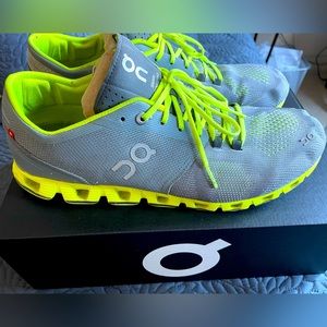 On-running mens sneaker